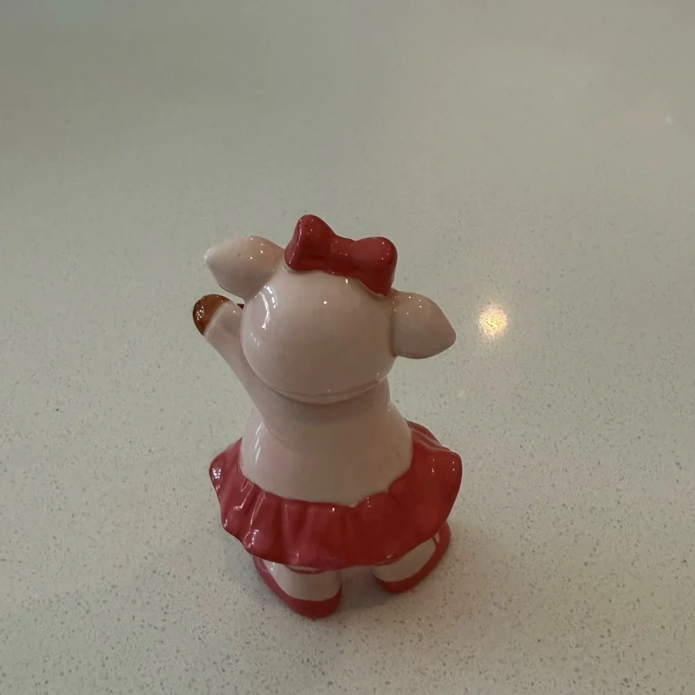 Danbury Mint Swine Lake Piggies Ceramic 4